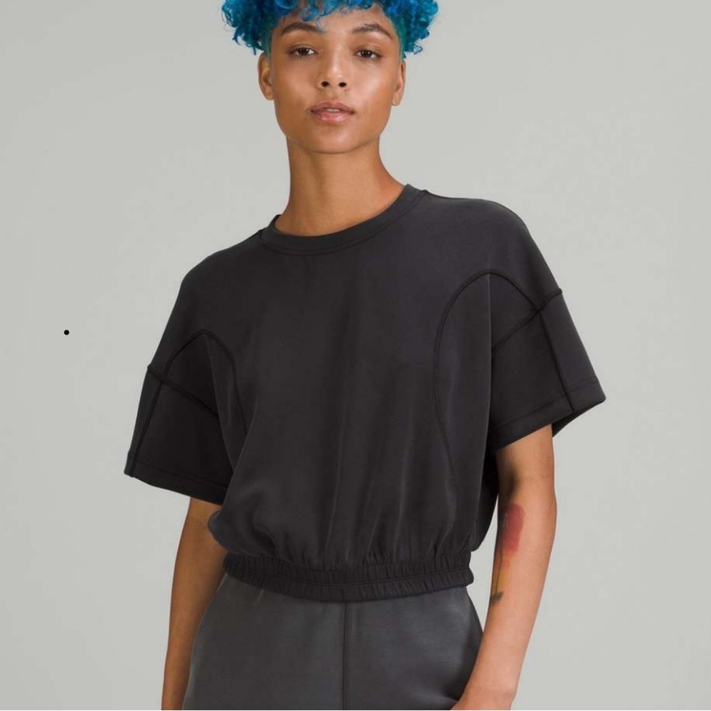 Lululemon Softstreme Gathered Tee Black Size 2